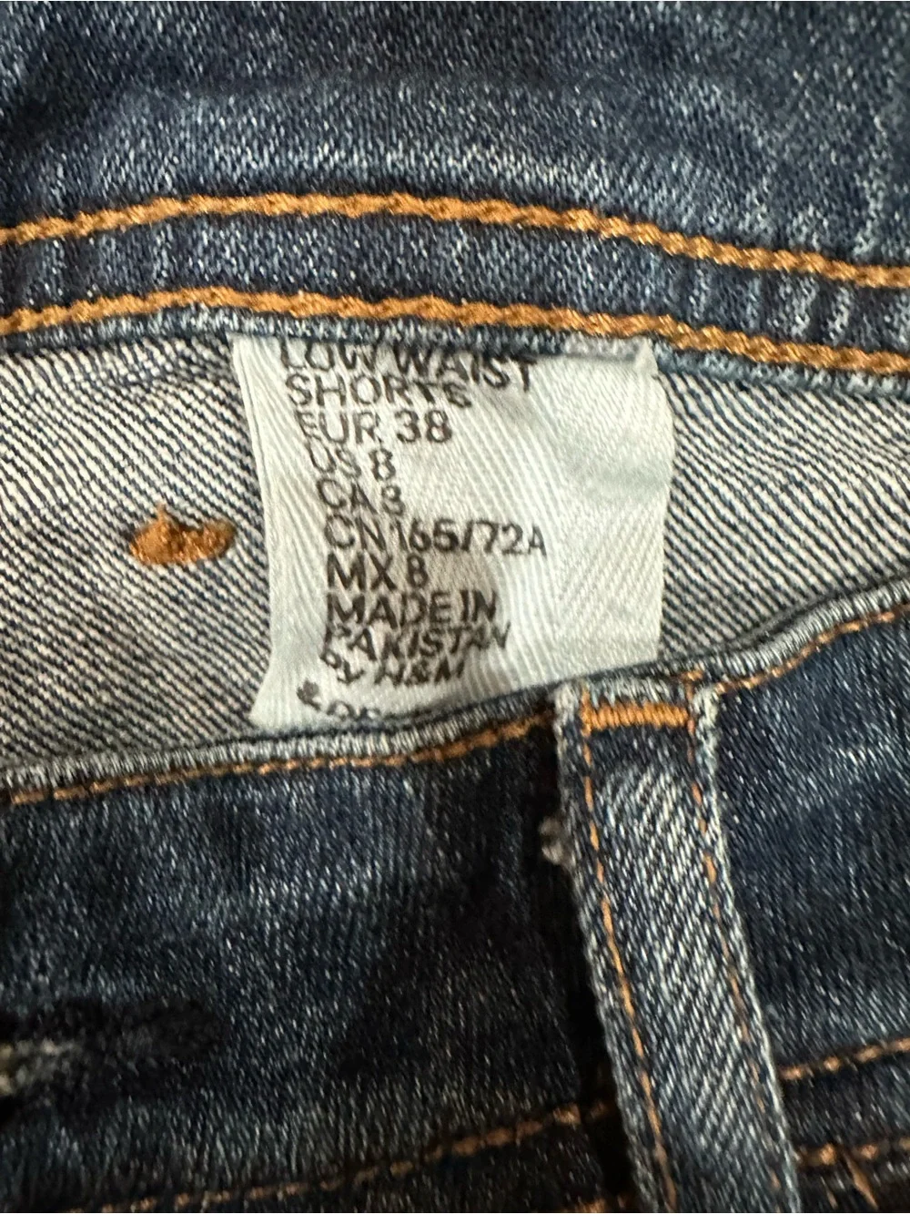 H&M women’s jean shorts boyfriend size 8 cuffed